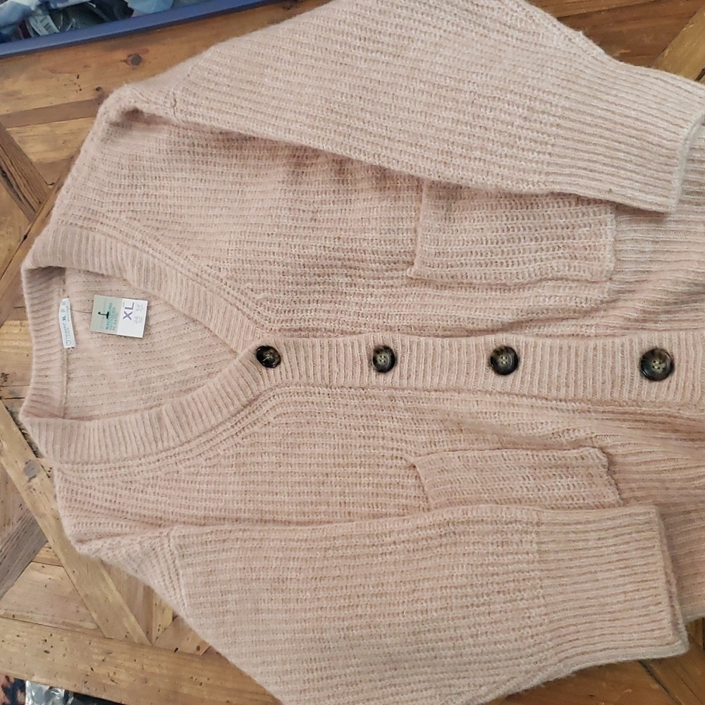 PRIMARK Cares Women's xl Sweater fits like 1x